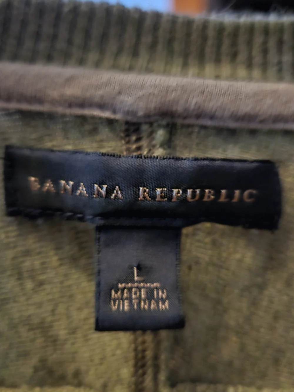 Banana Republic Men's Olive Green Crewneck Sweater